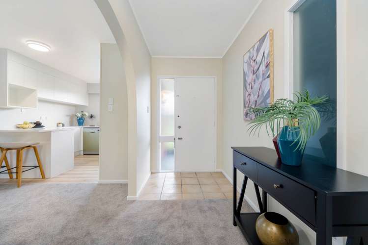 27 Pooley Street Pakuranga Heights_10