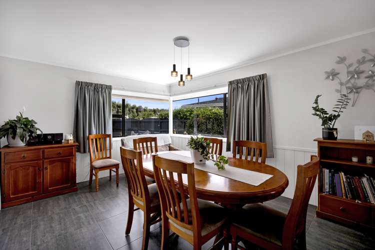 11 County Drive Hawera_7