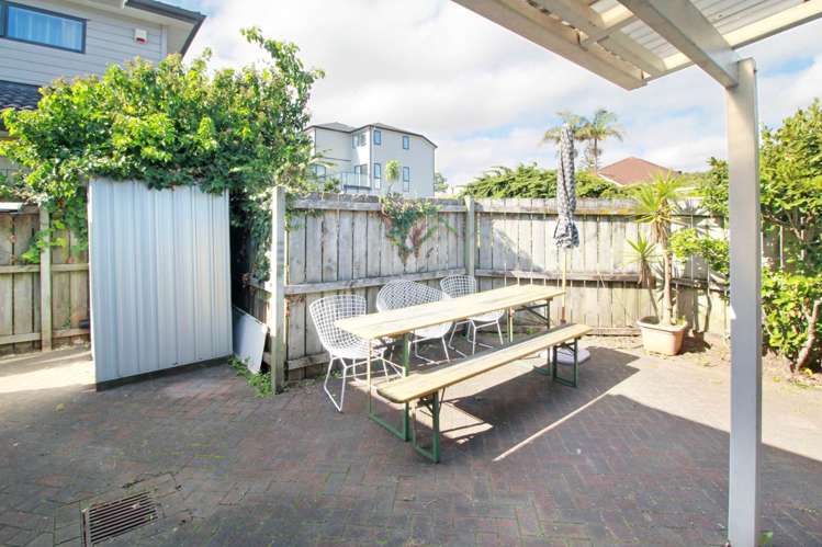 32 Holland Avenue Point England_11