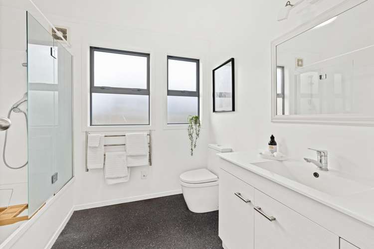 22 Kauri Crescent Snells Beach_16