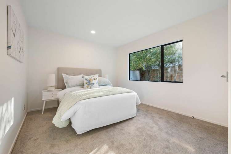 8 Mebis Way Flat Bush_17