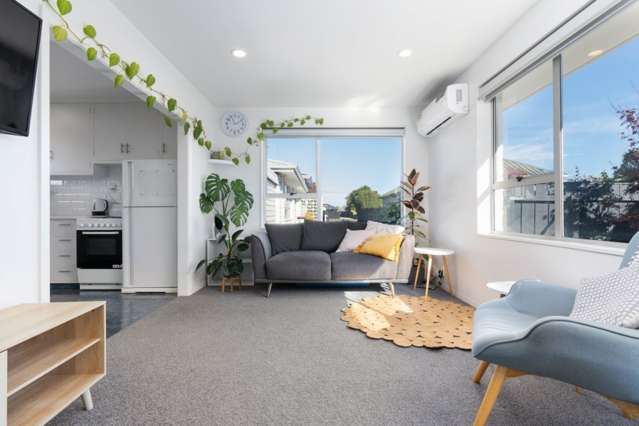 4/35 Neill Street Hornby_4