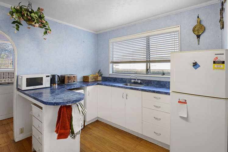 8 Oakhurst Place Russley_5