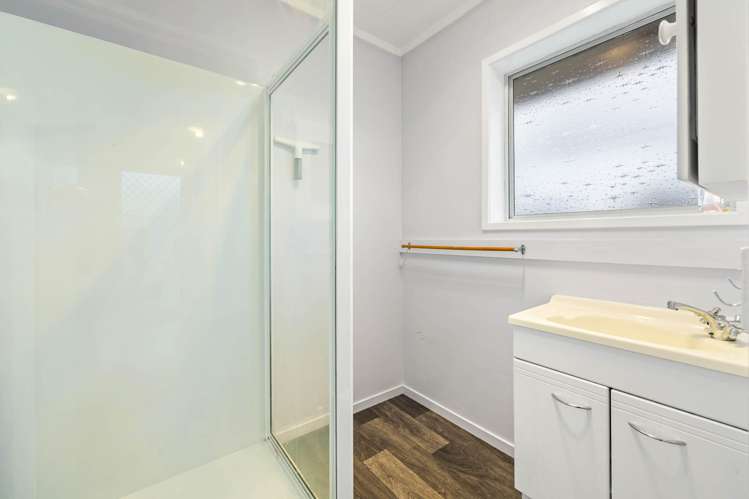 2/39 Blacklock Avenue Henderson_13