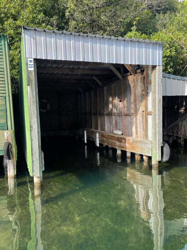 H35 Boat Shed, Boatshed Bay Lake Tarawera_1