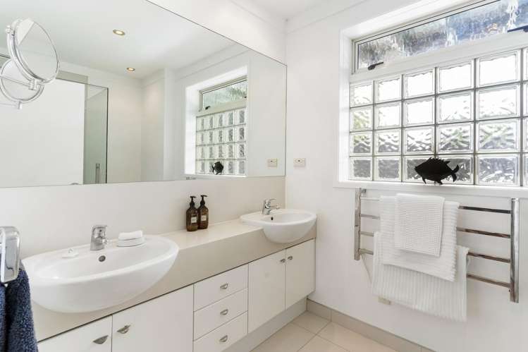 5 Amante Crescent Mairangi Bay_20