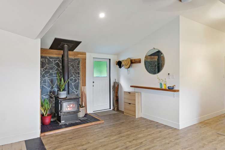 577 Waikawa Beach Road Waikawa Beach_7