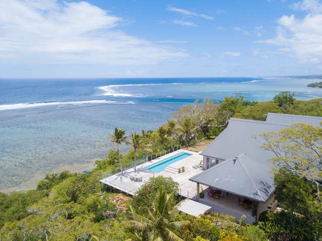 FAMOUS OCEAN VIEW BOUTIQUE RESORT WITH PRIVATE BEACH IN FIJI!