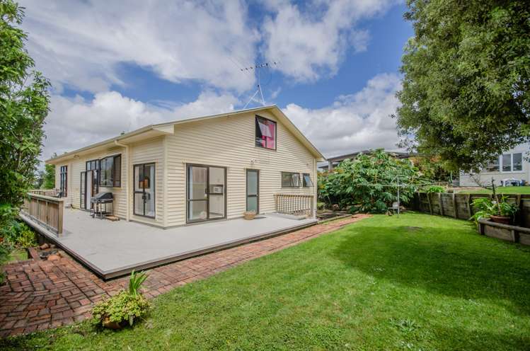 66 Churchill Road Cockle Bay_14