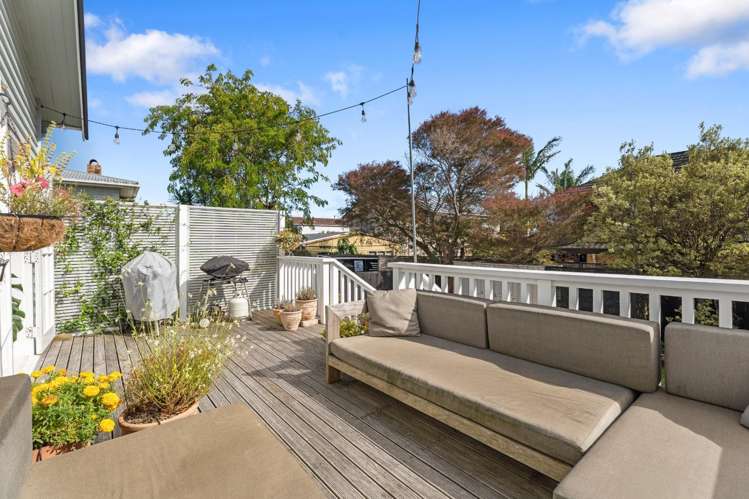 3 Fairlands Avenue 1823_19