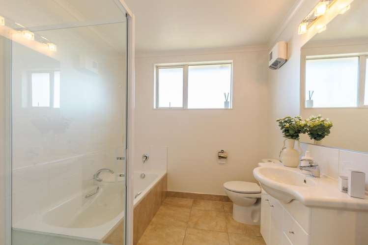 1 Cambria Gardens The Wood_13