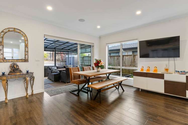 4 Cooladawson Drive Flat Bush_13