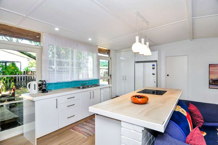 305 Linton Crescent Whangamata_5