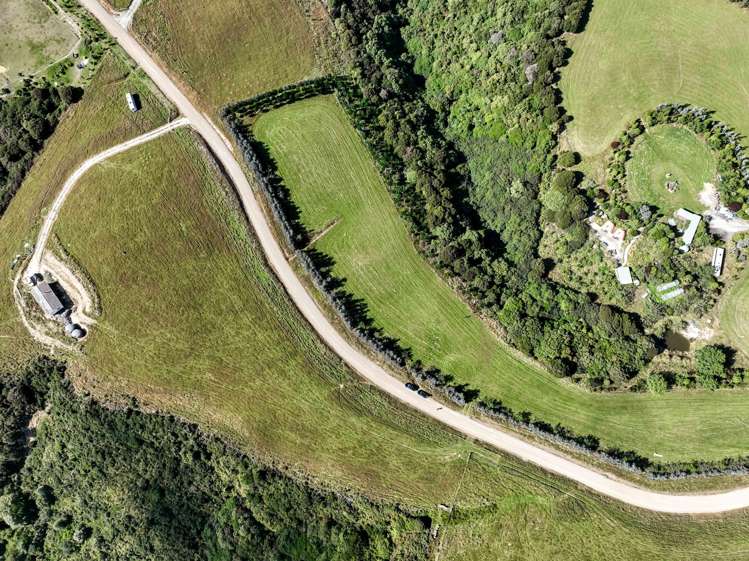 36 Kahu Ridge Taieri Mouth_26