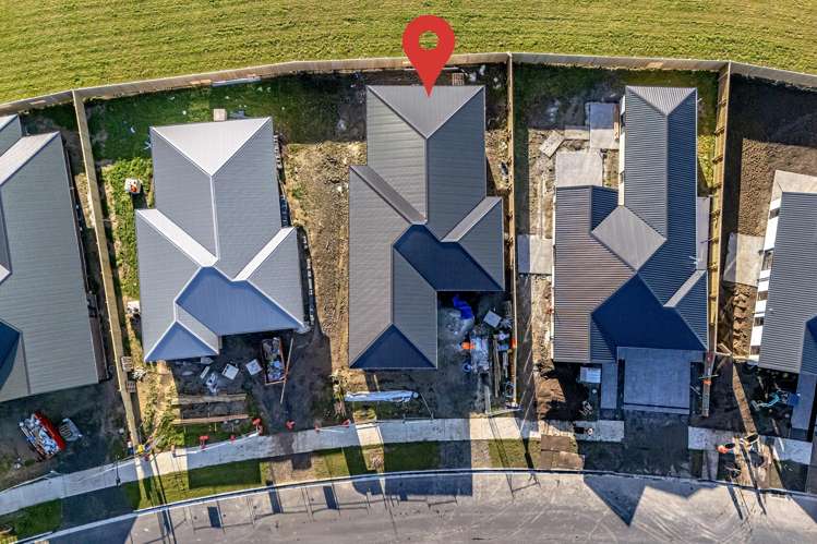 61 Whitehorn Drive_4