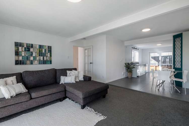 1/12 Sherwood Avenue Te Atatu South_6
