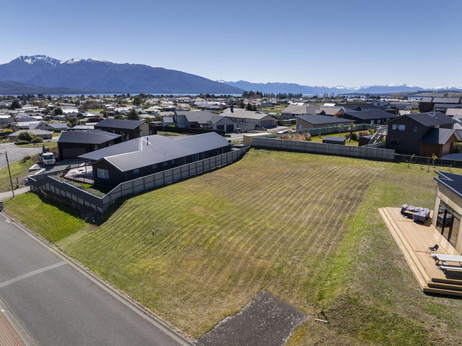 4 Tawera Place Te Anau_0