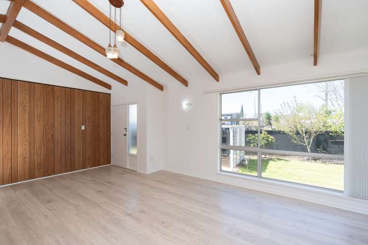 76 Saxbys Road Deanwell_5