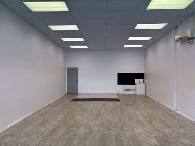 Convenience in the Heart of Howick | 76m2