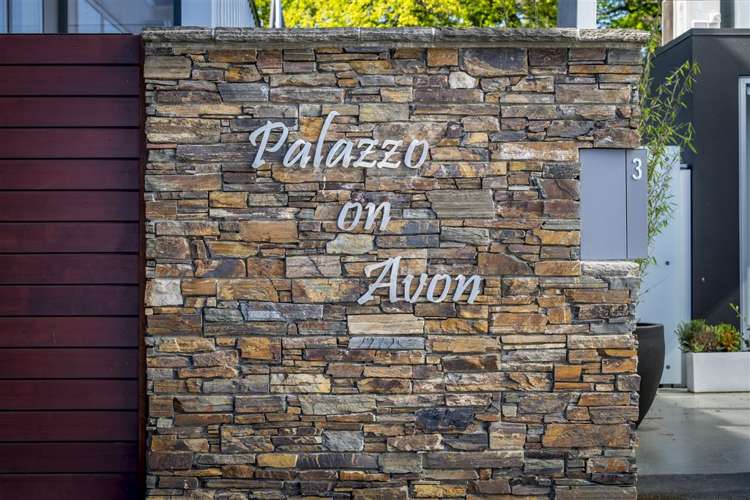 4 Millbank Lane Merivale_1