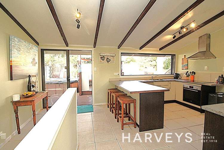 91 Waitakere Road Waitakere_10