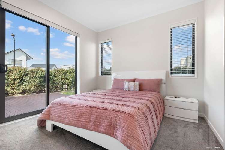 13 Treloar Crescent Hobsonville_9