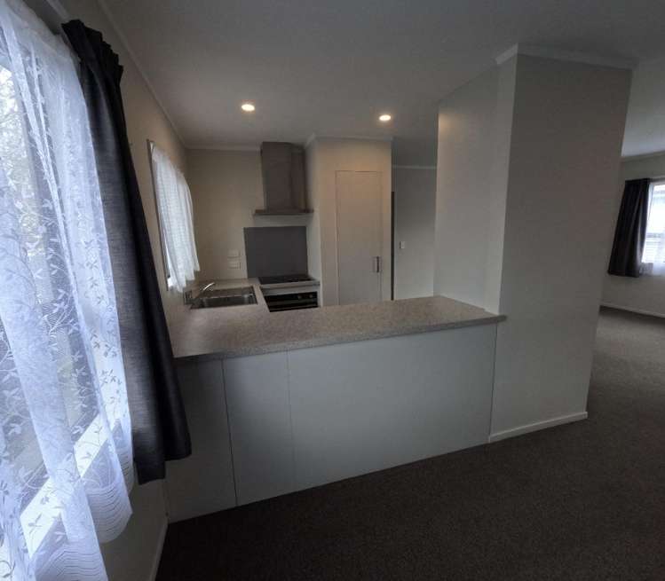 12 Redwood Drive 2124_7