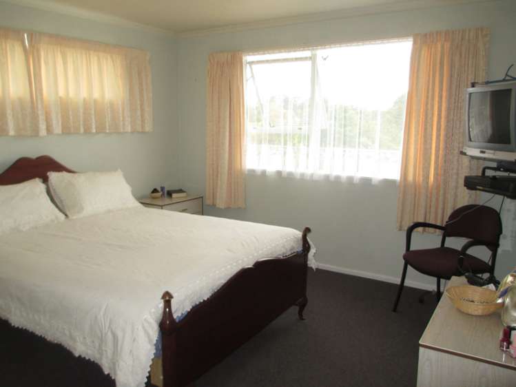 36 Golfers Drive Balclutha_3