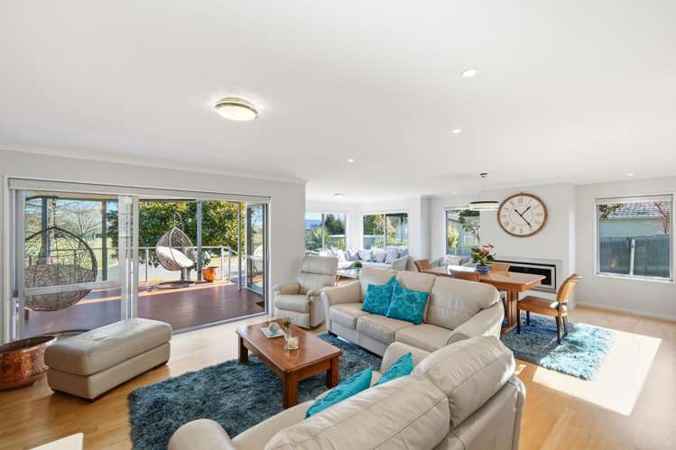 17 Nicholas Drive_5