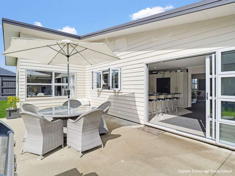 9 Majestic Way Kelvin Grove_15