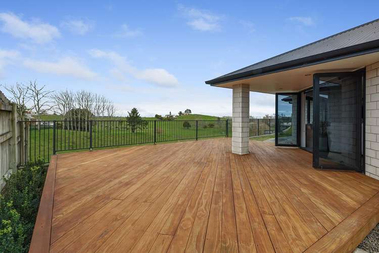 15 Carlingford Rise Dinsdale_18