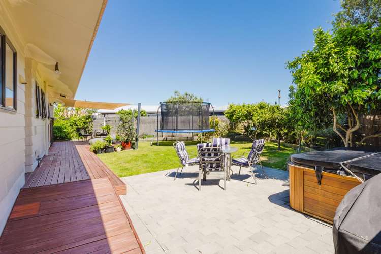 78 Atherfold Crescent Greenmeadows_1