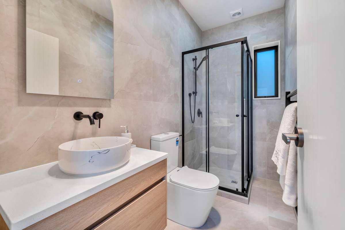 60A Powrie Street_5