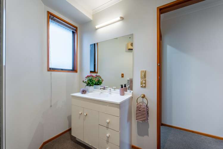 22A Carlisle Place Marchwiel_8