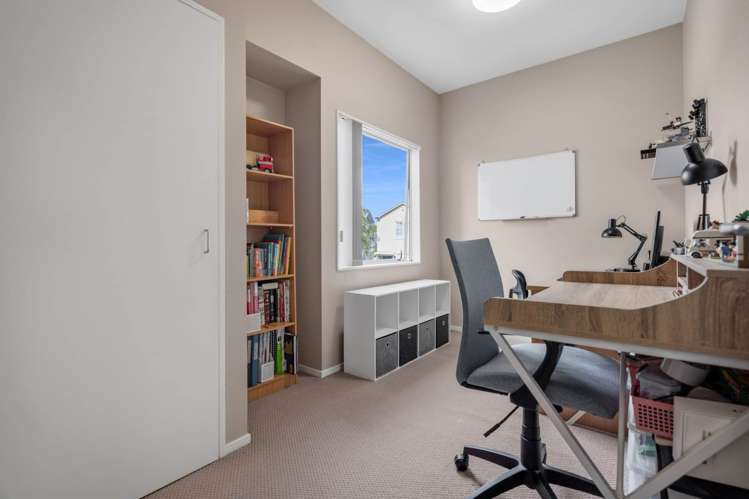 1 Kirikiri Lane East Tamaki_12