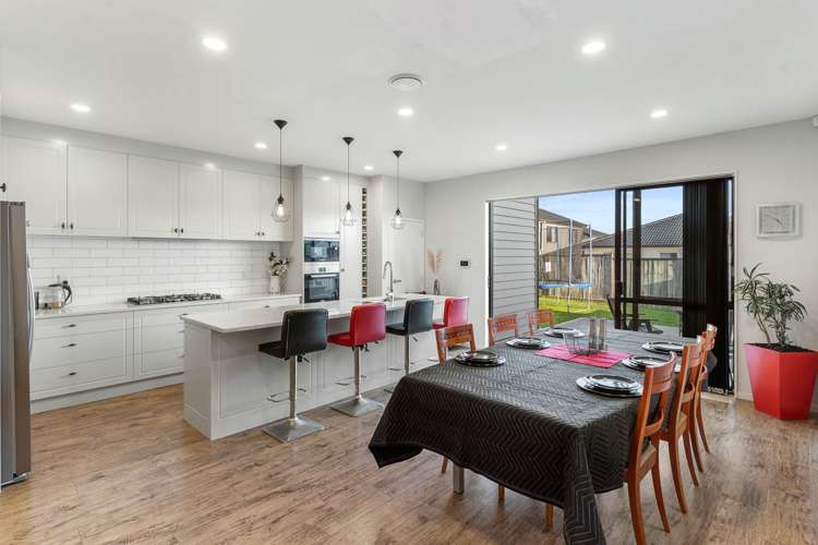 39 Hangahai Road Flat Bush_12