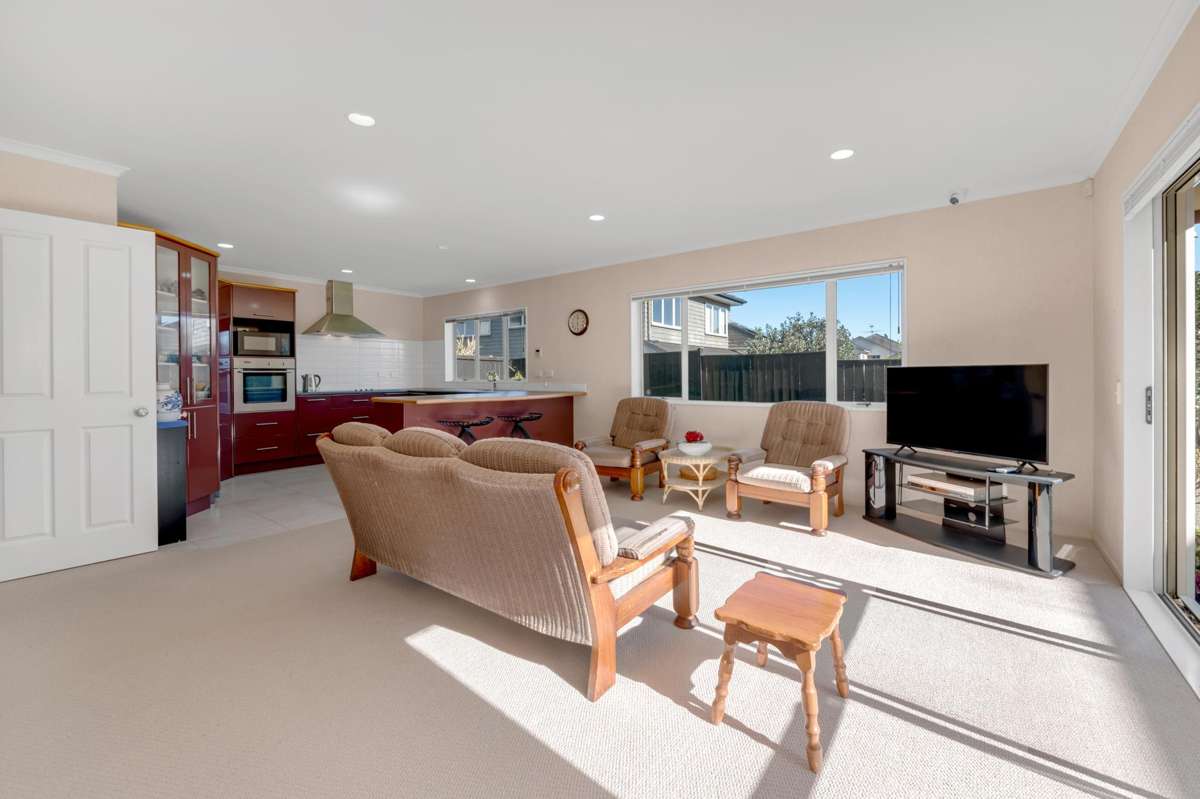 135 Middlefield Drive_5