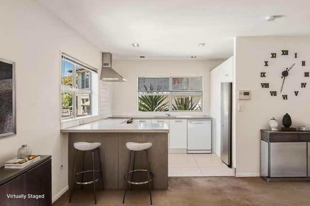 2/49 Lysander Crescent Beach Haven_3