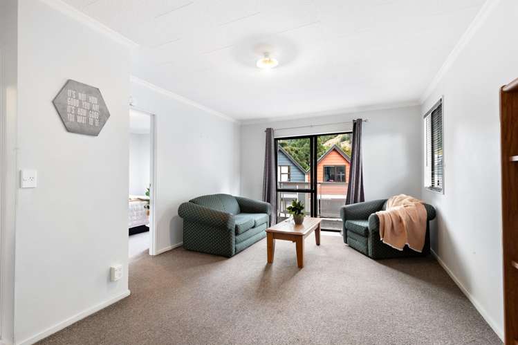 22/70 Robins Road Queenstown_5