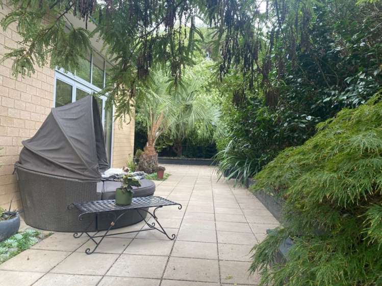 147 Hussey Road Northwood_21