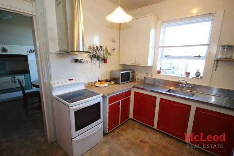 79 Chertsey Line Road Chertsey_9