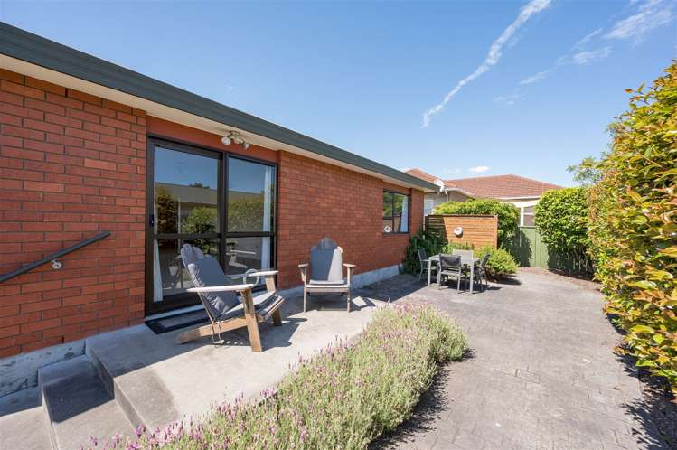 28 Andrew Street Stoke_16