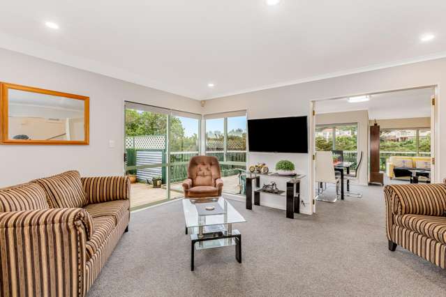 10 Glengavel Grove Papakowhai_2