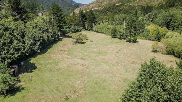 37 Kents Road Waikanae_13