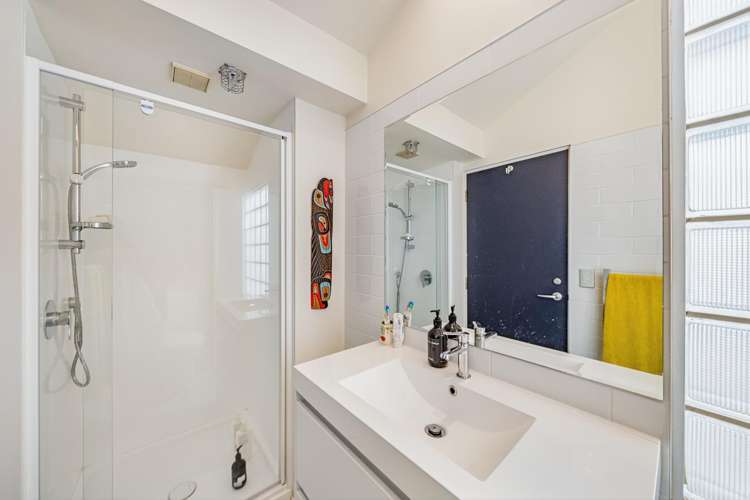 26 and 52/5 Eva Street Te Aro_19