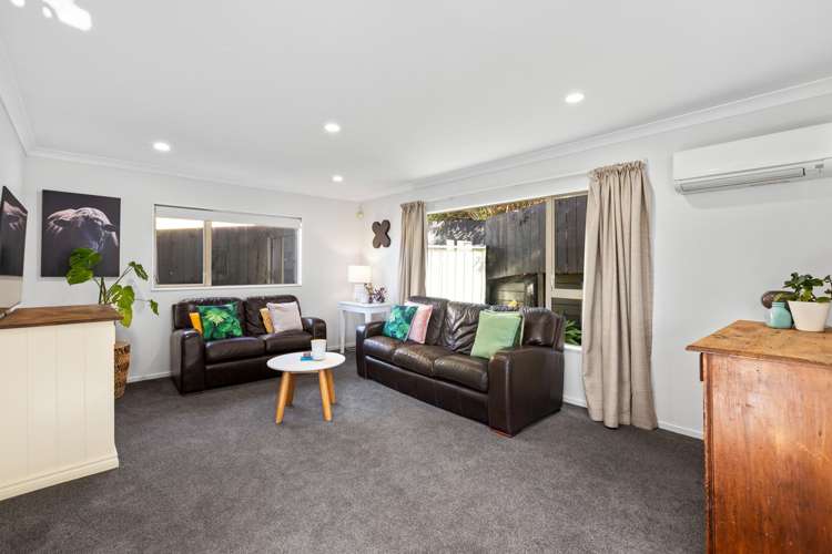 50 Erlestoke Crescent Churton Park_6