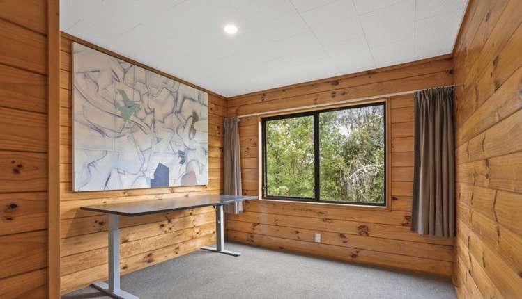 12A Highland Avenue Titirangi_5