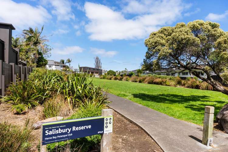 2/14 Argyle Street Herne Bay_13