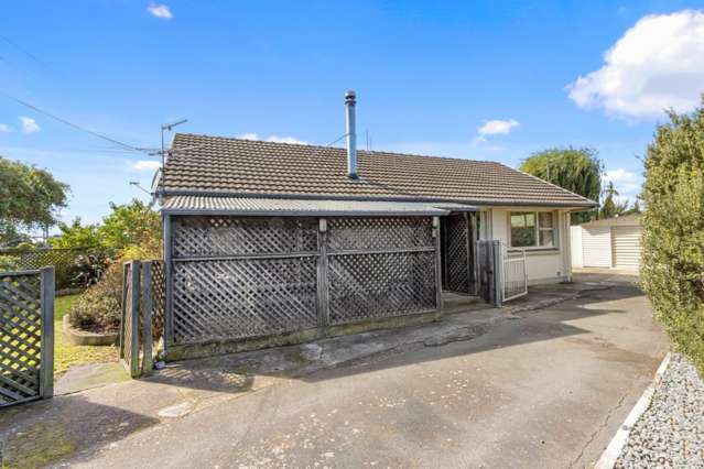 4 Carisbrooke Street Aranui_1