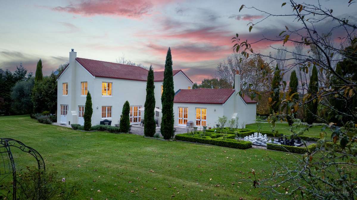 55 Three Oaks Drive_0